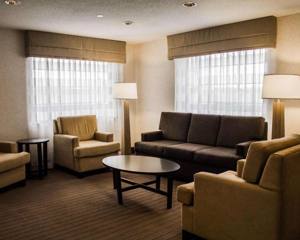 Sleep Inn Geistown Luaran gambar